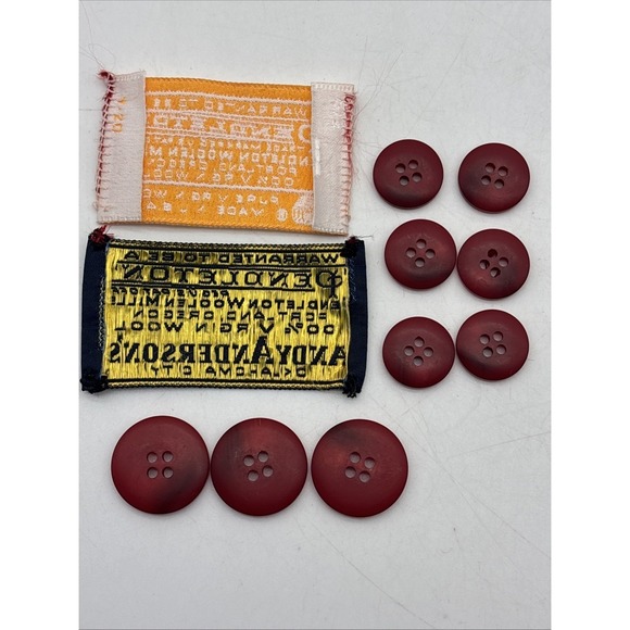 Pendleton Plastic Buttons Set Of 9 Red Replacement 6 Small 3 Large - Picture 4 of 7